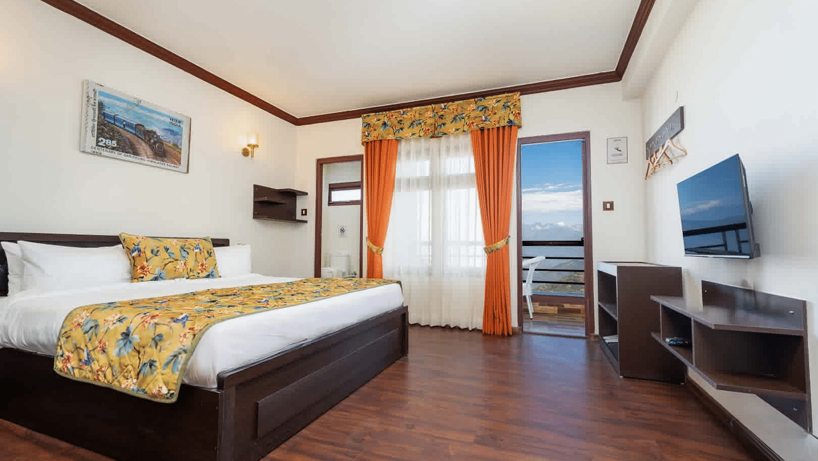  PREMIUM ROOM WITH BALCONY, MOUNTAIN & RIVER VIEW